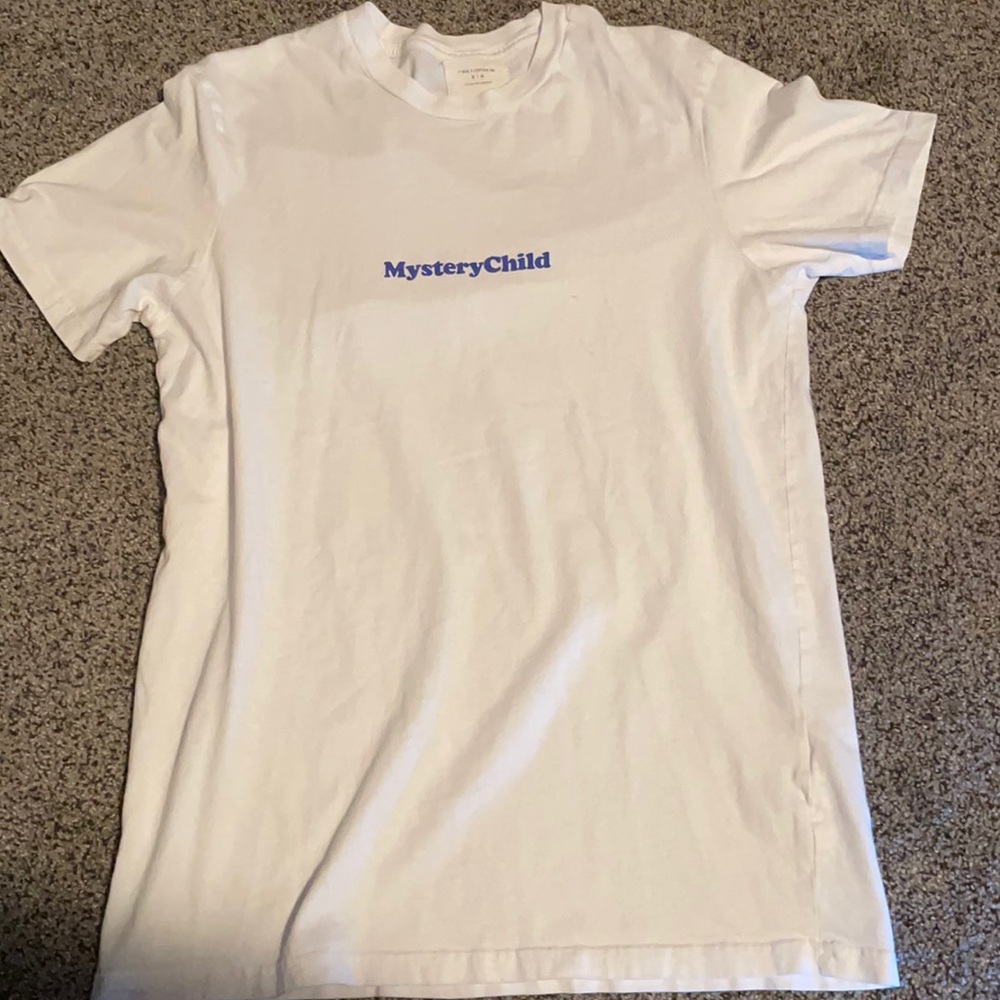 White “mystery child” men’s cotton tshirt Medium